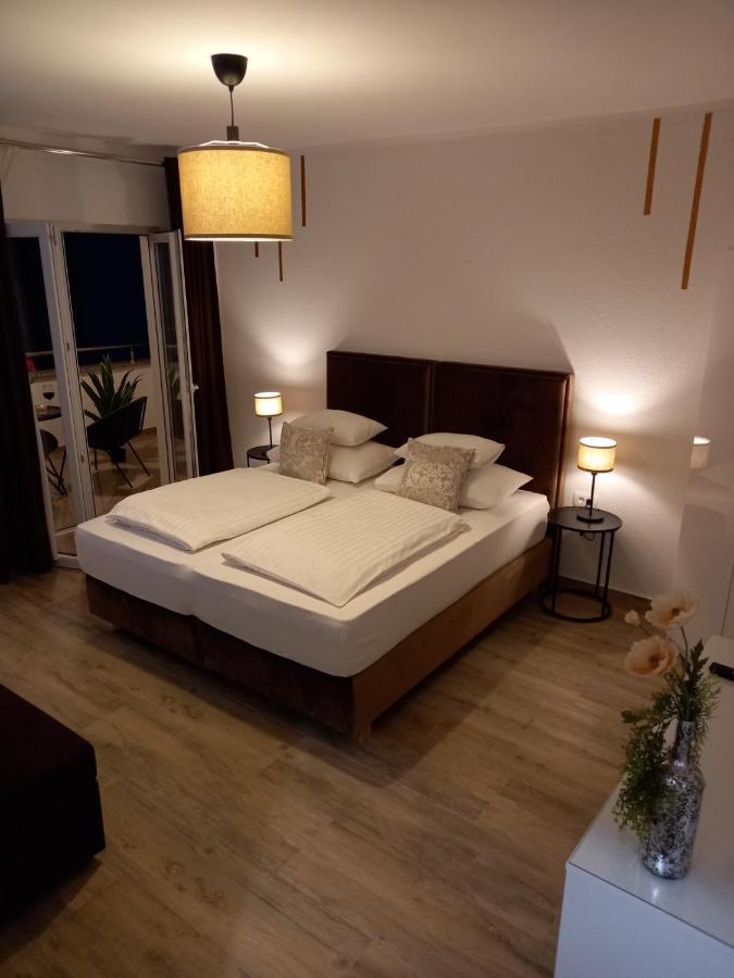Garfild 1 Guest House 노비비노돌스키 외부 사진