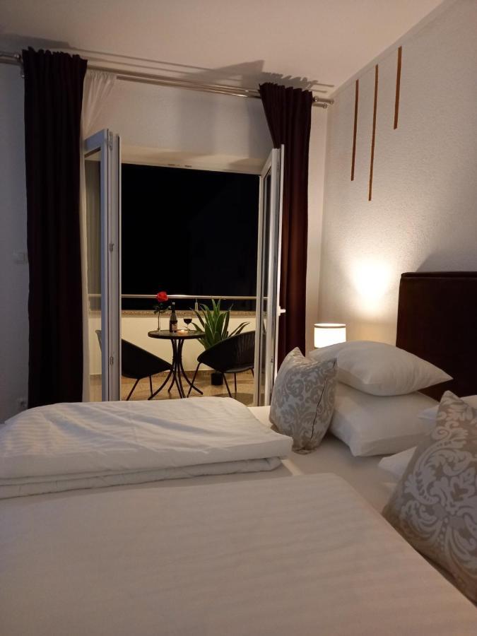 Garfild 1 Guest House 노비비노돌스키 외부 사진