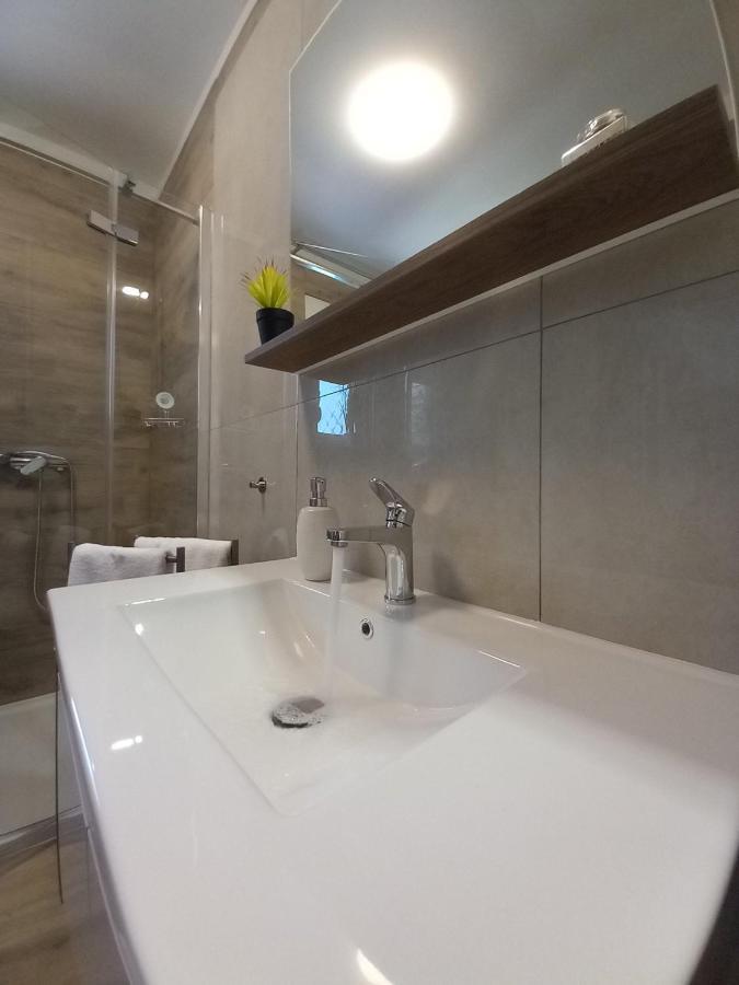 Garfild 1 Guest House 노비비노돌스키 외부 사진